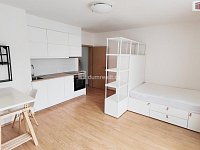 Světlý byt 1+kk, 32 m2 + 5 m2 balkon, parkkovací stání, 3.patro / výtah, Hostivice - 6