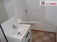 Pronájem bytu 2+1 Karlovy Vary, Dvory  - 10
