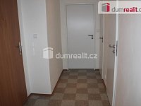 Pronájem bytu 2+1 Karlovy Vary, Dvory  - 8