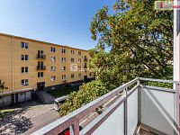 Krásný slunný byt 2+1 po rekonstrukci v prvním patře cihlového domu na Jarově - 17