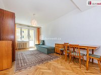 Krásný slunný byt 2+1 po rekonstrukci v prvním patře cihlového domu na Jarově - 2