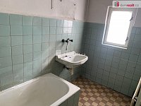 Prodej RD 2+1 se zahradou, s půdou a s podsklepením se 3 místnostmi a garáží, Poříčí nad Sázavou - 8