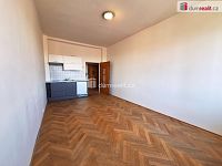 pronájem 1kk 26m2 P2 Vinohrady Jana Masaryka částečně zařízen - 7