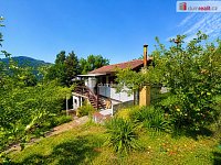 Jedinečná nabídka v Brné nad Labem – chata s velkým pozemkem a výhledem na řeku Labe - 8