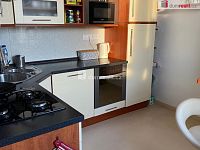 Krásný slunný mezonetový byt 5+kk ve třetím patře cihlového domu Karlovy Vary - Dvory - 4