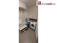 Světlý byt 1+kk/B s balkonem (27,8 m2 + 3 m2 balkon +  3,2 m2 sklep), 3.p (4NP), rezidence Veselská - 3 etapa, Praha 8 - Letňany - 17