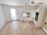 Světlý byt 1+kk/B s balkonem (27,8 m2 + 3 m2 balkon +  3,2 m2 sklep), 3.p (4NP), rezidence Veselská - 3 etapa, Praha 8 - Letňany - 2