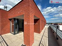 pronájem 3+1/terasa 90 m2+ 52 m2 + garáž v Kolíně Janovická
