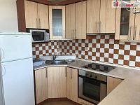  Pronájem 1kk 41m2 P9 Letňany Bohumínská po rekonstrukci kompletně zařízeno, sklep, park. stání