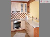  Pronájem 1kk 41m2 P9 Letňany Bohumínská po rekonstrukci kompletně zařízeno, sklep, park. stání - 3