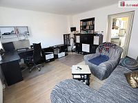 Útulný udržovaný byt 2+1 v prvním patře cihlové budovy v Dobřanech
