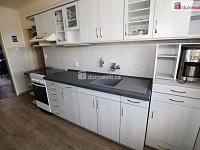 Útulný udržovaný byt 2+1 v prvním patře cihlové budovy v Dobřanech - 3