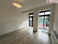 Pronájem ubytovací jednotky 1+kk 25 m2 + předzahrádka 17 m2 P4 Krč parkovací stání sklep - 4