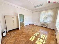 Pronájem kancelářských prostor 85 m², Veltrusy – Náměstí Antonína Dvořáka - 17