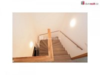 Pronájem novostavby, 168 m2 + terasy a balkon, garáž, pozemek 402 m2, Praha 9 - Dolní Chabry - 16