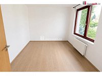 Pronájem novostavby, 168 m2 + terasy a balkon, garáž, pozemek 402 m2, Praha 9 - Dolní Chabry - 24