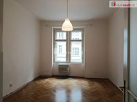 Velmi pěkný byt 1+kk po rekonstrukci, Praha 10 - Vršovice