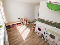 Světlý byt 3+kk, 76 m2 + 10 m2 lodžie, 1.patro, sklep, parking, novostavba, Libčičce nad Vltavou - 11