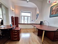 pronájem kancelářských prostor 51m2 P6 Bubeneč Bubenečská kompletně vybavené - 18