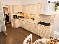Prostorný byt v top stavu, 3+1, 80 m2 + balkon 2 m2, zahrada 150 m2, 3.patro, Praha 6 - Dejvice - 14