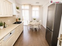 Prostorný byt v top stavu, 3+1, 80 m2 + balkon 2 m2, zahrada 150 m2, 3.patro, Praha 6 - Dejvice - 9