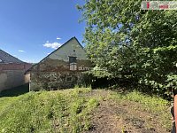 Zemědělská usedlost v Janovicích, 4.046 m2 - 27