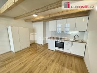 Pronájem bytu 1+kk 42 m2 P5 Smíchov po rekonstrukci loft cihla - 2