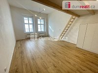 Pronájem bytu 1+kk 42 m2 P5 Smíchov po rekonstrukci loft cihla - 6