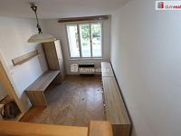 Pěkný útulný byt 2+kk ve druhém patře cihlového domu se zahradou - 6