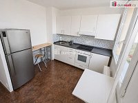 Světlý byt 1+1, 34 m2, 8.patro, sklep, panel po rek, Neratovice - 11
