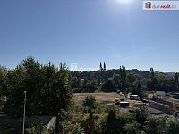 Prodej bytu 3+1 124 m2 P5 Smíchov cihla výtah sklep šatna  - 10