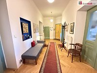 Prodej bytu 3+1 124 m2 P5 Smíchov cihla výtah sklep šatna  - 6