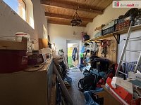 Prodej hospodářského stavení s velkým stavebním pozemkem  - 12