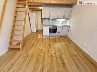 Pronájem bytu 1+kk 42 m2 P5 Smíchov po rekonstrukci loft cihla - 2