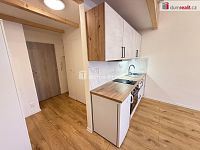 Pronájem bytu 1+kk 42 m2 P5 Smíchov po rekonstrukci loft cihla - 3