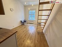 Pronájem bytu 1+kk 42 m2 P5 Smíchov po rekonstrukci loft cihla - 5