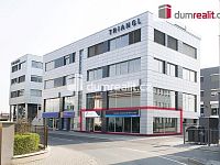 Pronájem komerčních prostor s výlohou a vstupem do ulice, 78 m2, Uherské Hradiště 