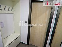 Pronájem komerčních prostor s výlohou a vstupem do ulice, 78 m2, Uherské Hradiště  - 12