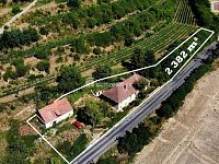 Prodej rodinného domu 300 m², pozemek 2 382 m², Dolní Beřkovice