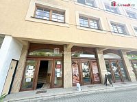 Pronájem obchodu - nebyt. prostor, na náměstí, Zruč nad Sázavou, MUDr. J. Svobody