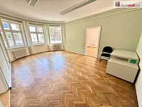 Pronájem kancelářských prostor 63 m², Veltrusy – Náměstí Antonína Dvořáka
