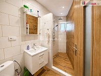 Pronájem bytu 2+1 ve Všebořicích s vlastním parkovacím stáním  - 4
