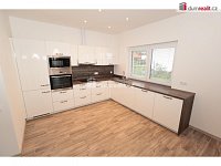 Světlý nízkoenergetický bungalov, 152,40 m2, 4+kk, OV, novostavba 2018, Sibřina - 8