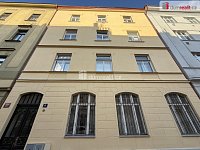 Pronájem 1+kk 25 m2 P5 Smíchov zařízený po rekonstrukci - 6