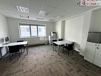 Pronájem kanceláře v budově VTP Triangl, 23,28 m2