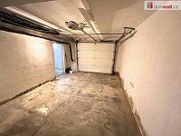 Prodej rodinného domu 7+1 s garáží a zahradou v Polešovicích  - 30