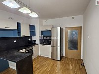 Pronájem 3kk 78m2 P9 Hloubětín Slévačská lodžie nezařízeno - 2