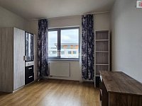 Pronájem 3kk 78m2 P9 Hloubětín Slévačská lodžie nezařízeno - 6
