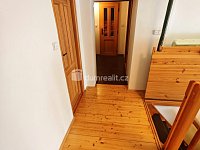 prodej patrového rodinného domu se zahradou v obci Heřmanice u Žandova - 28