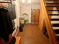 prodej patrového rodinného domu se zahradou v obci Heřmanice u Žandova - 9